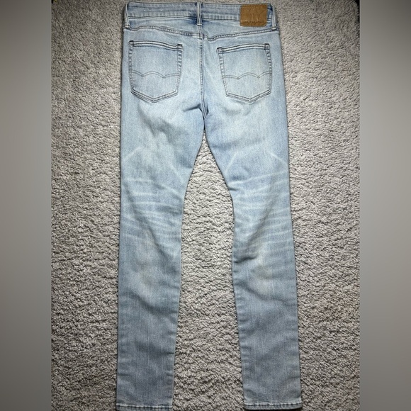 American Eagle Jeans Mens 33 x 30 Stacked Skinny Light Wash Distressed Flex Hole - Picture 5 of 5